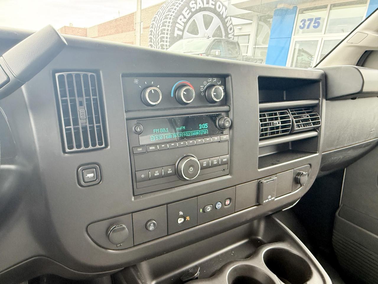 2024 Chevrolet Express Cutaway Work Van 6.6L V8, CLOTH SEATS, AIR CONDITIONING, CRUISE CONTROL, MP3 PLAYER Photo