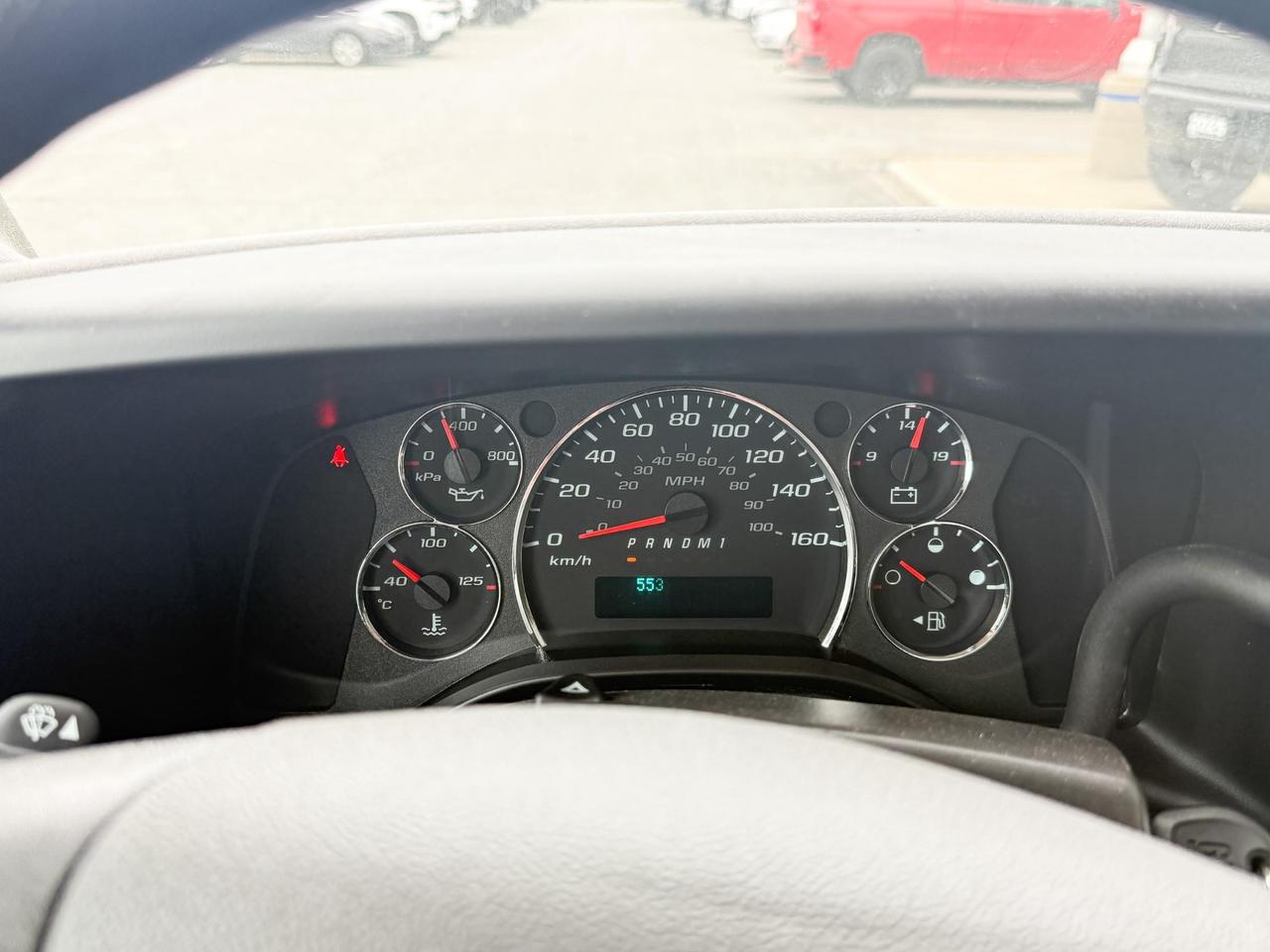 2024 Chevrolet Express Cutaway Work Van 6.6L V8, CLOTH SEATS, AIR CONDITIONING, CRUISE CONTROL, MP3 PLAYER Photo