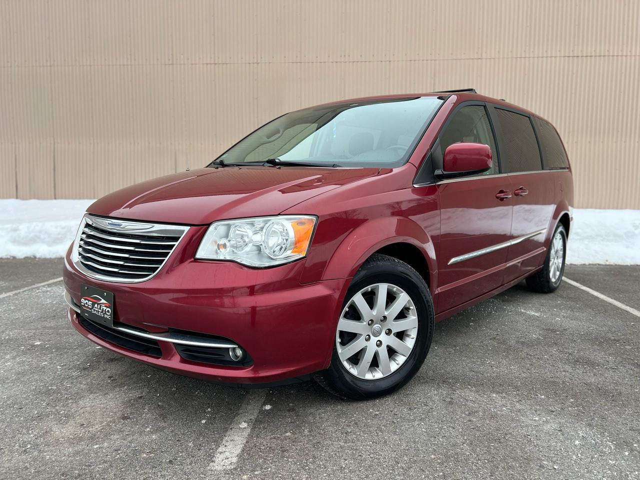 2015 Chrysler Town & Country TOURING