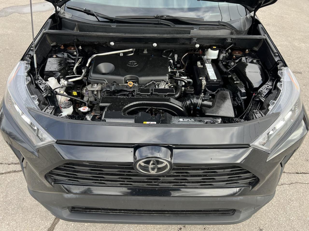 2019 Toyota RAV4 LE AWD - Photo #9