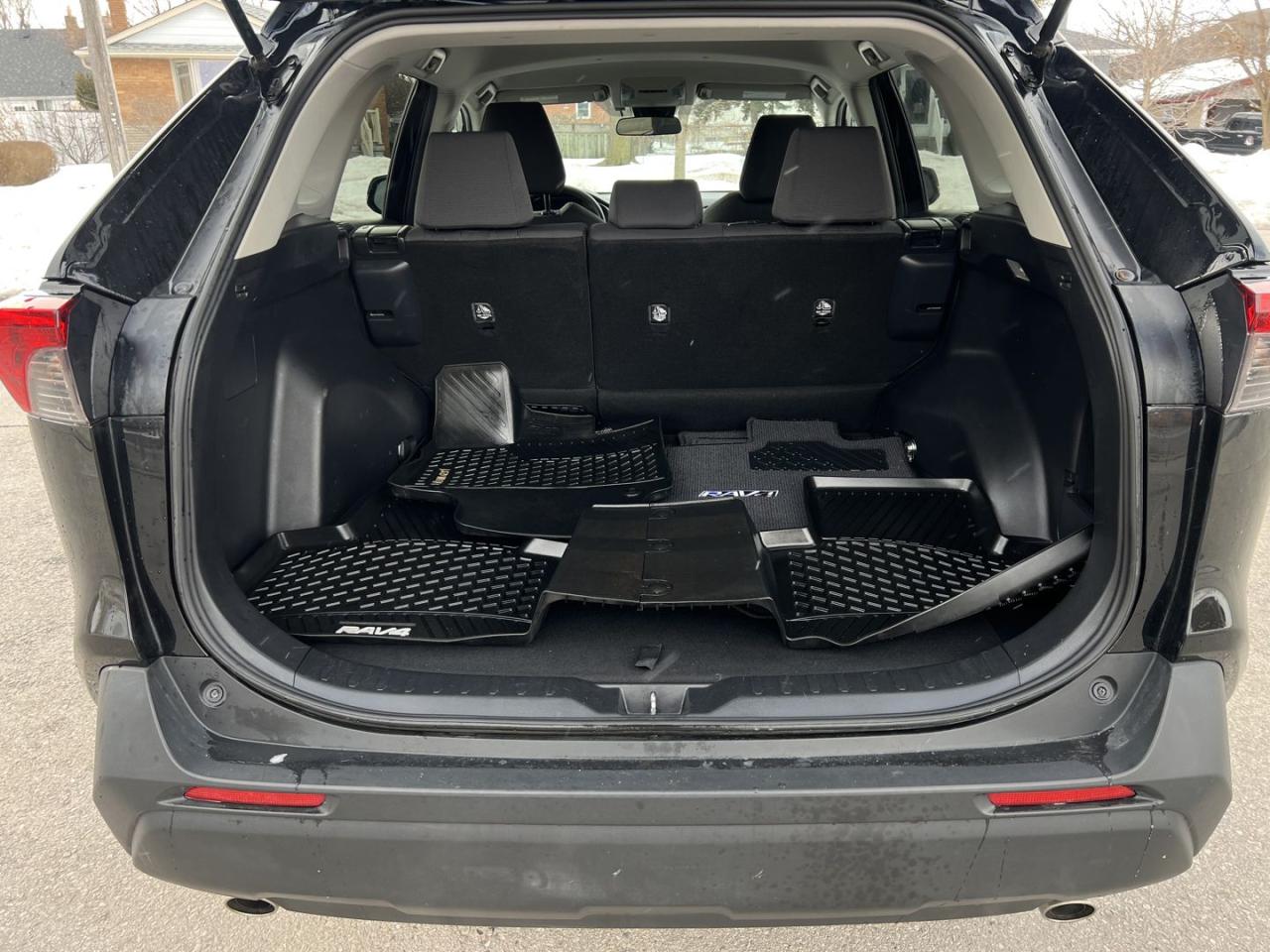 2019 Toyota RAV4 LE AWD - Photo #12