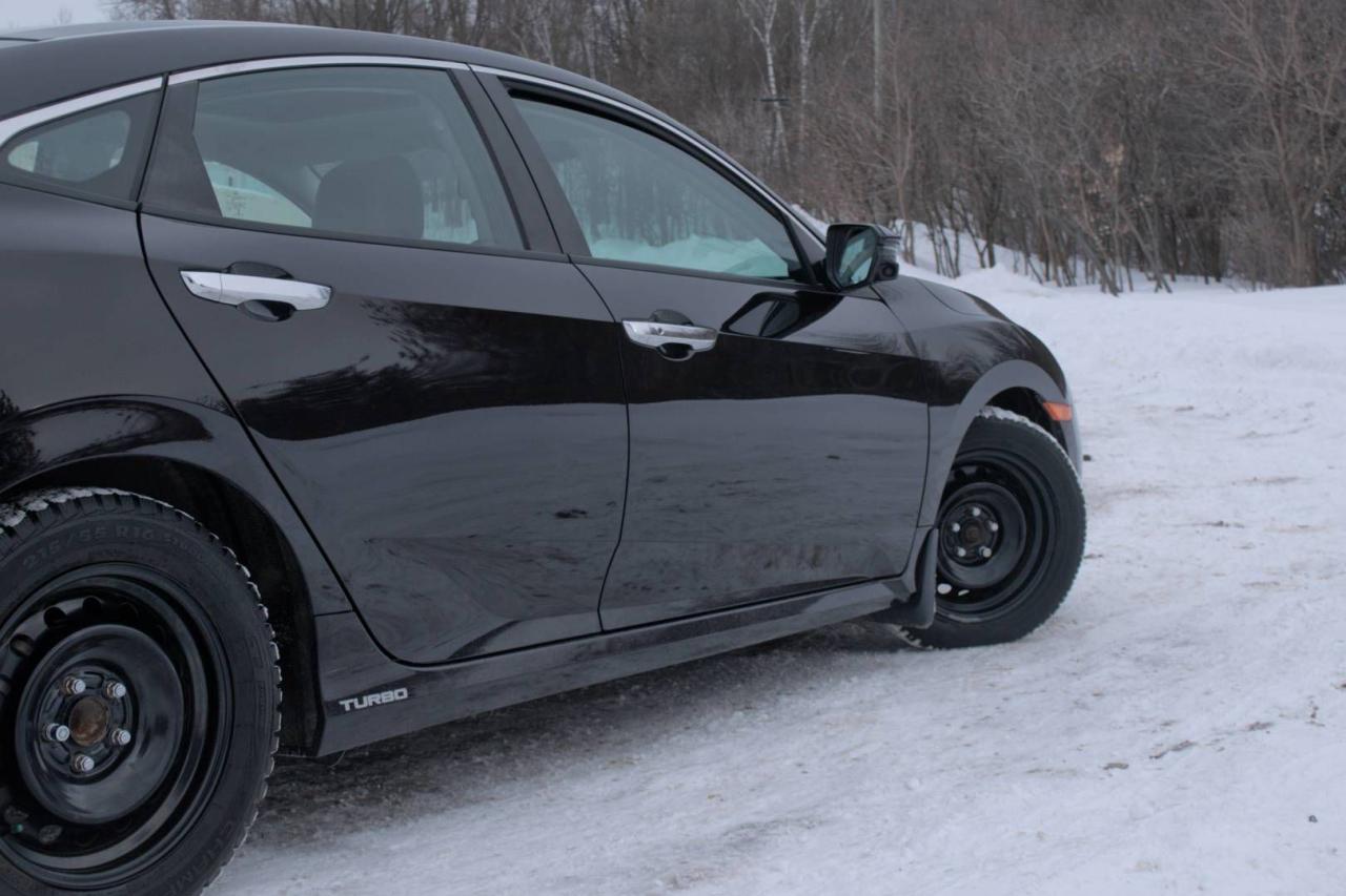 2017 Honda Civic Touring Sedan CVT - Photo #6