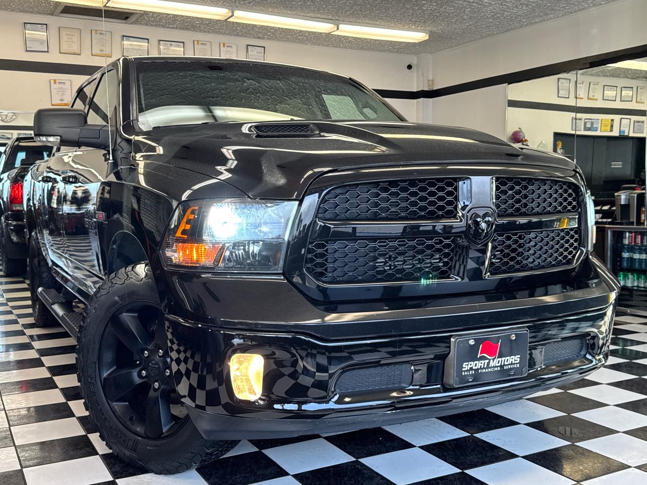 2019 RAM 1500 Classic SLT Black PKG+Roof+Remote Start+CLEAN CARFAX - Photo #19
