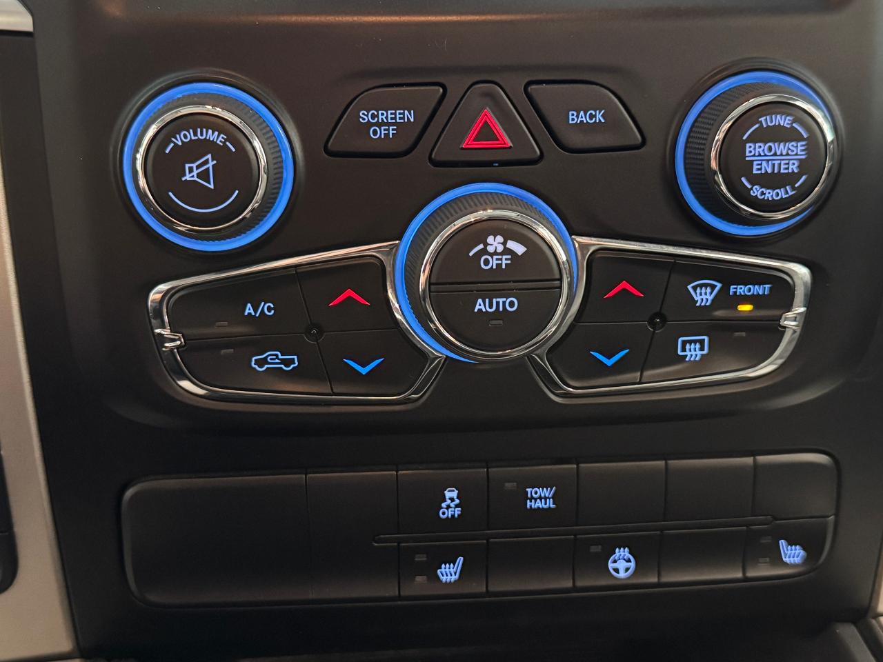 2019 RAM 1500 Classic SLT Black PKG+Roof+Remote Start+CLEAN CARFAX - Photo #37