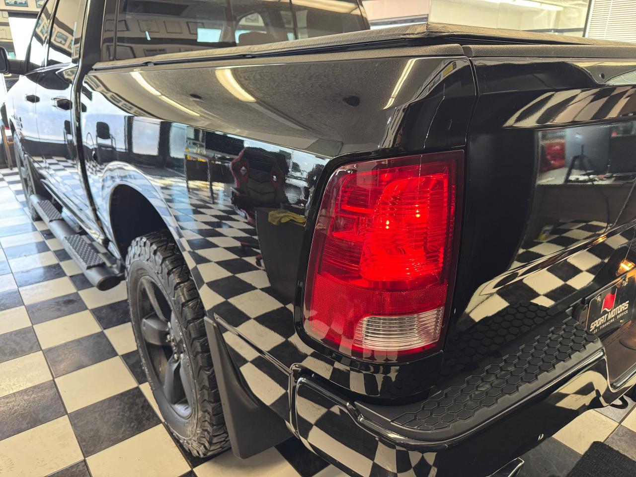 2019 RAM 1500 Classic SLT Black PKG+Roof+Remote Start+CLEAN CARFAX - Photo #41