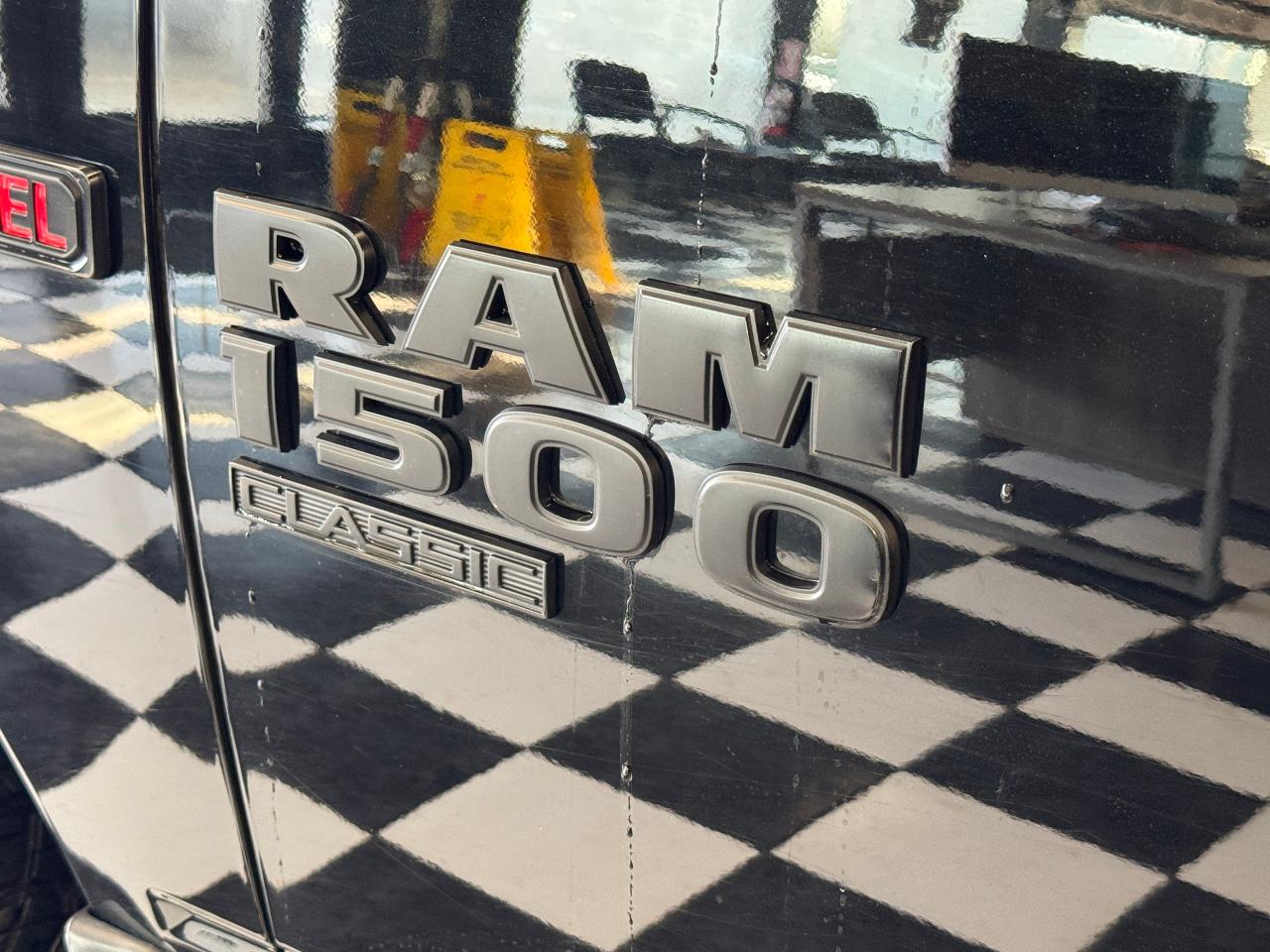 2019 RAM 1500 Classic SLT Black PKG+Roof+Remote Start+CLEAN CARFAX - Photo #55
