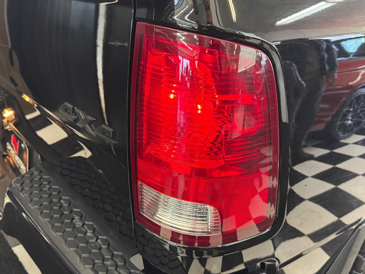 2019 RAM 1500 Classic SLT Black PKG+Roof+Remote Start+CLEAN CARFAX - Photo #58