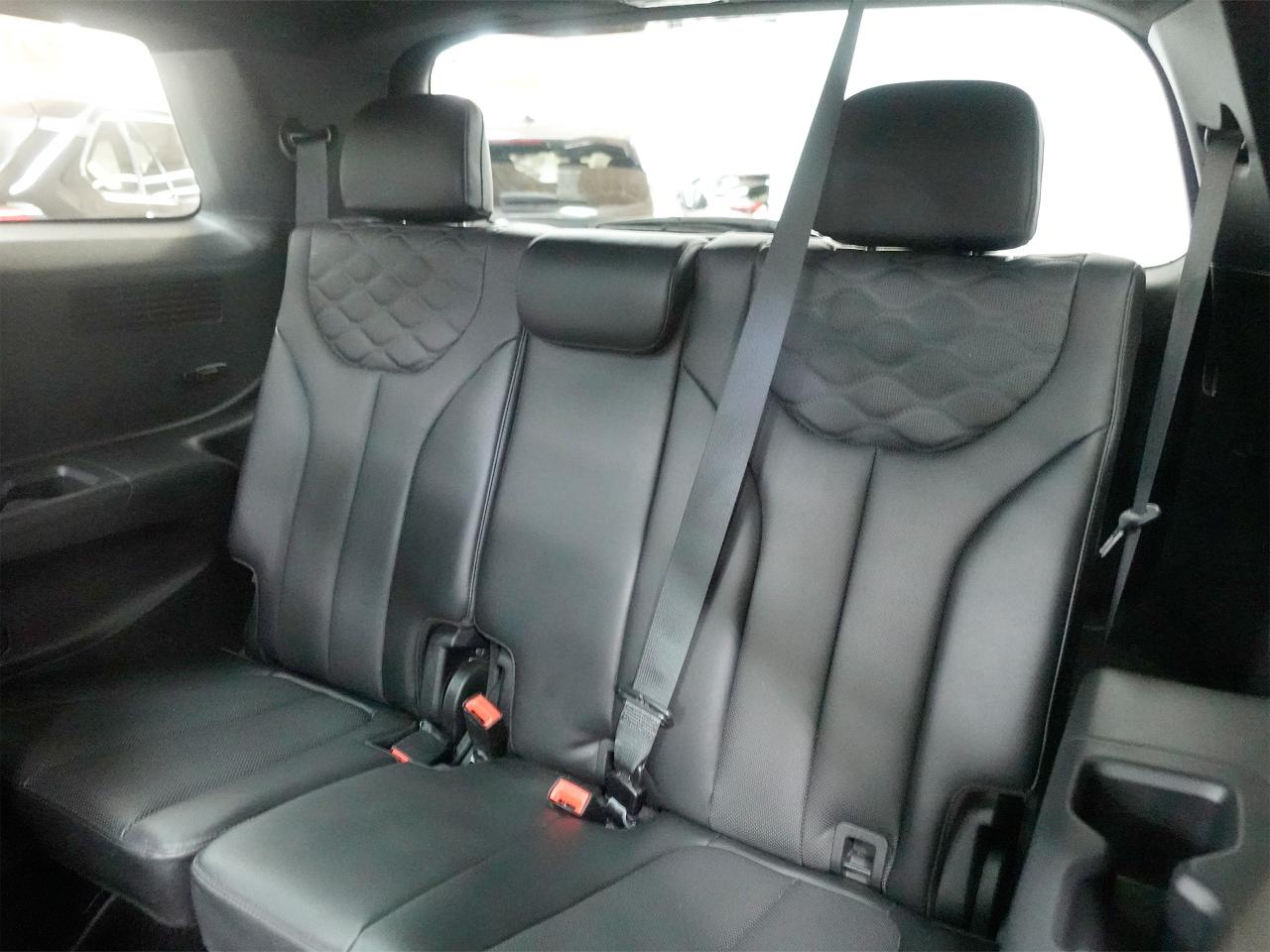 2021 Hyundai PALISADE ULTIMATE CALLIGRAPHY | AWD | Nav | Sunroof | 7Pass