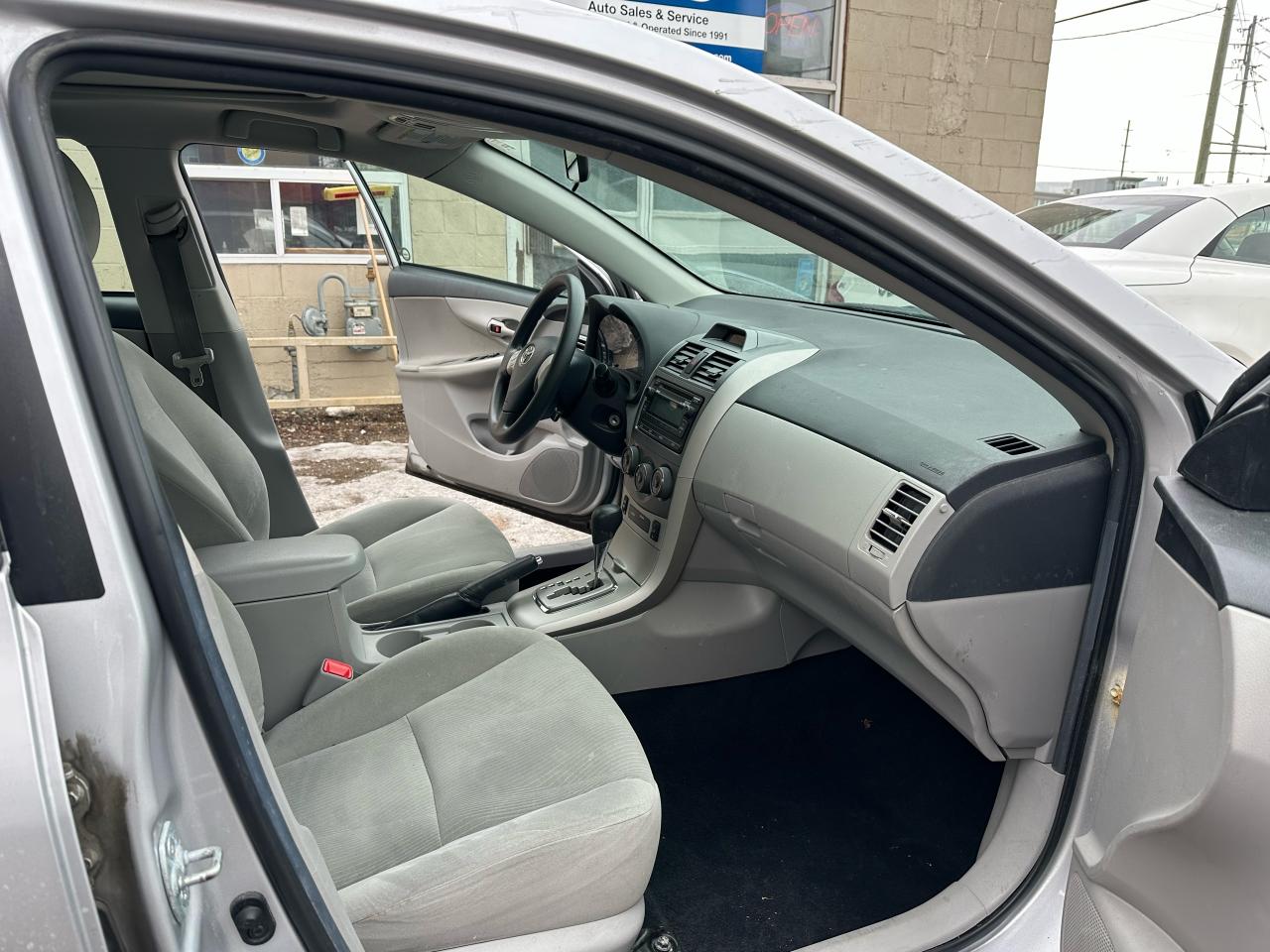2012 Toyota Corolla LE HTD SEATS SUNROOF ALLOYS - Photo #9