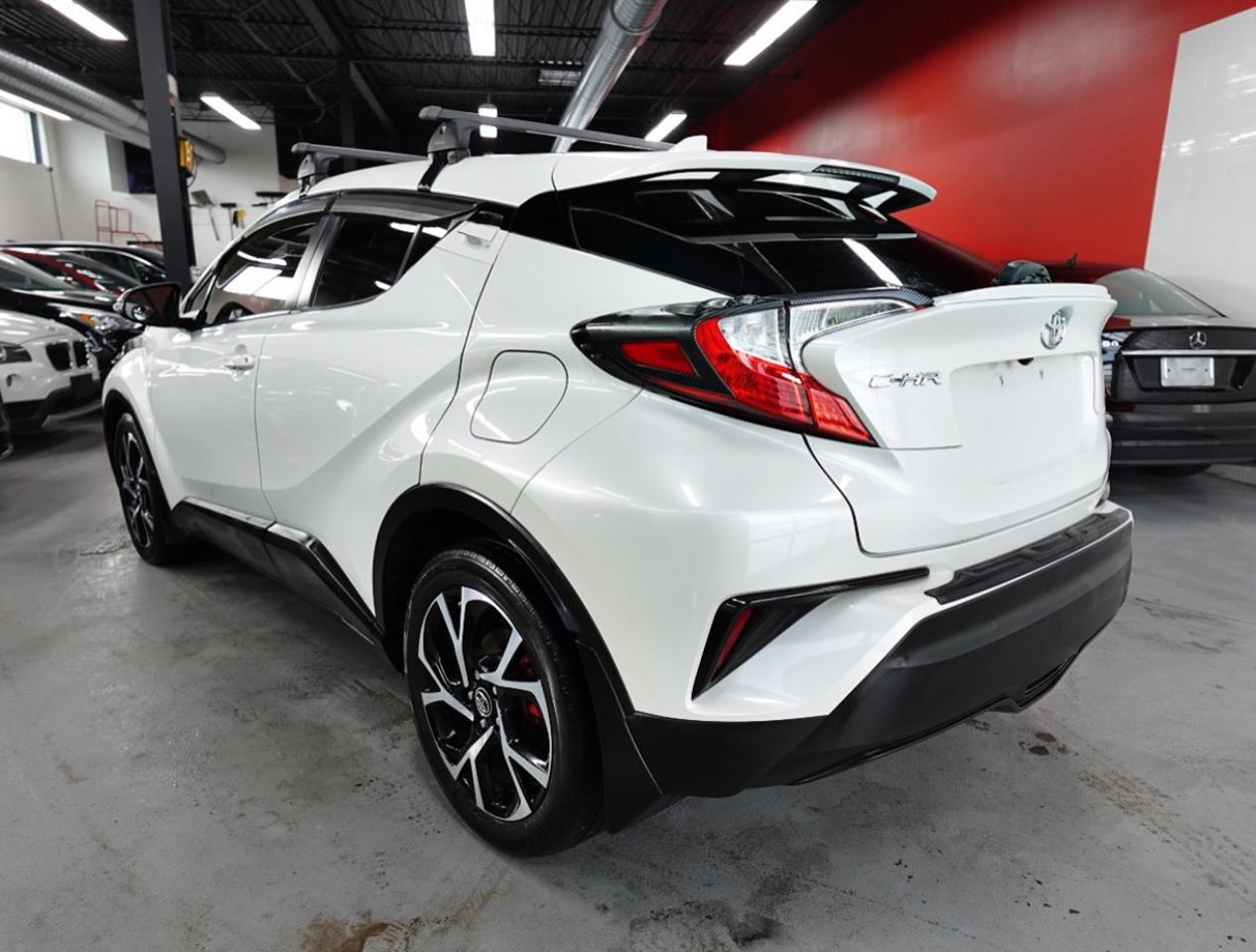 2018 Toyota C-HR XLE MODEL,NO ACCIDENT,CARBON FIBER ,MUST SEE - Photo #6