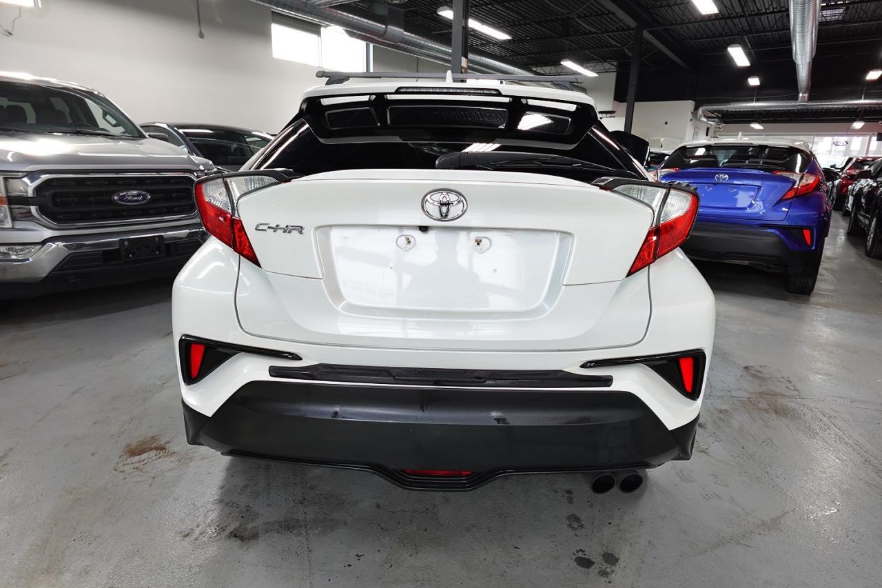 2018 Toyota C-HR XLE MODEL,NO ACCIDENT,CARBON FIBER ,MUST SEE - Photo #5