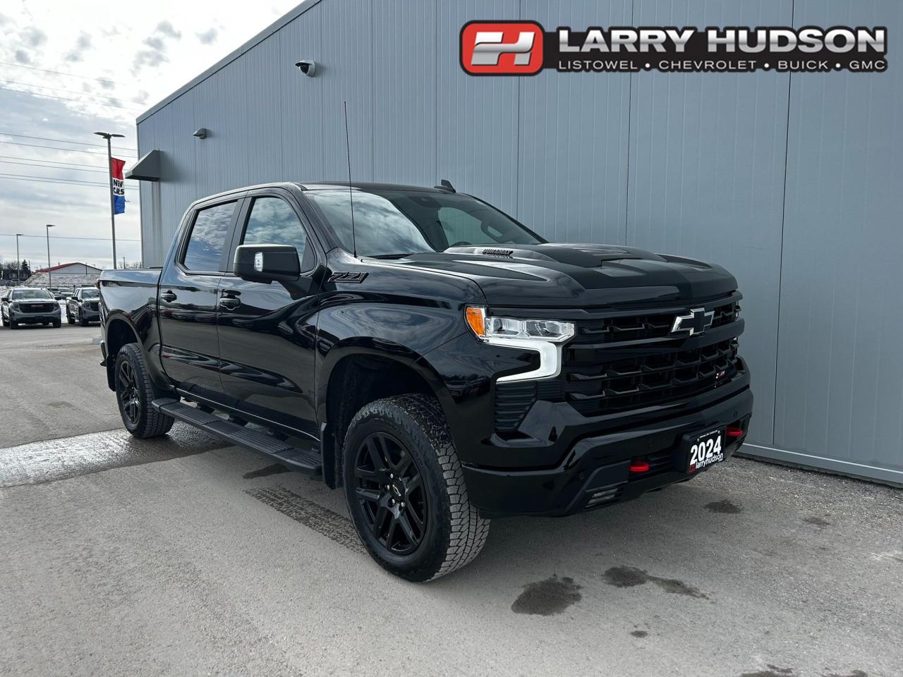 Used 2024 Chevrolet Silverado 1500 LT Trail Boss One Owner | Z71 Off-Road Package |  Crew | Trail Boss | Leather | Sunroof | 20