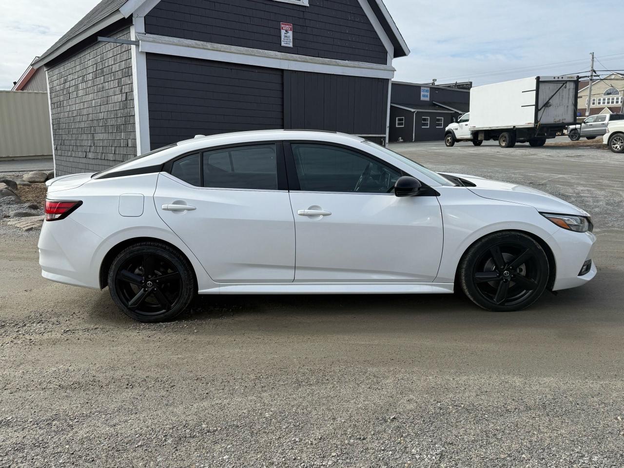 2021 Nissan Sentra SR Photo19