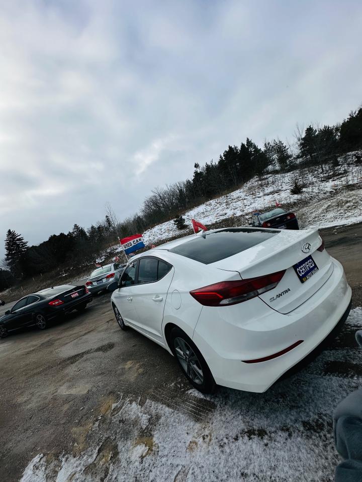 2018 Hyundai Elantra  - Photo #5