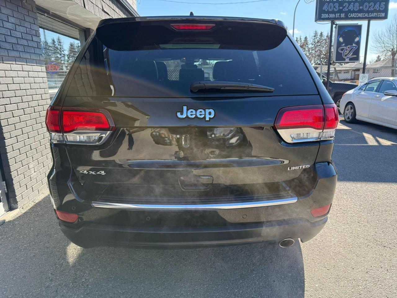 2020 Jeep Grand Cherokee LIMITED 4X4 LOW KM's - Photo #4