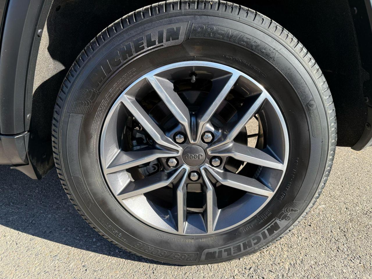 2020 Jeep Grand Cherokee LIMITED 4X4 LOW KM's - Photo #9