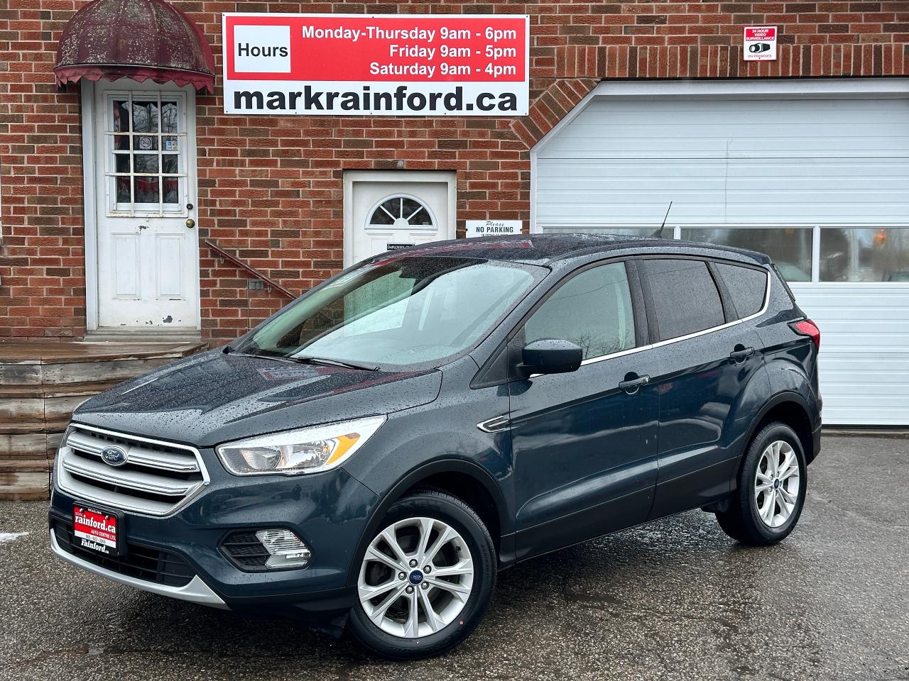 2019 Ford Escape SE HTD-Cloth FM/XM Bluetooth CarPlay Backup Camera