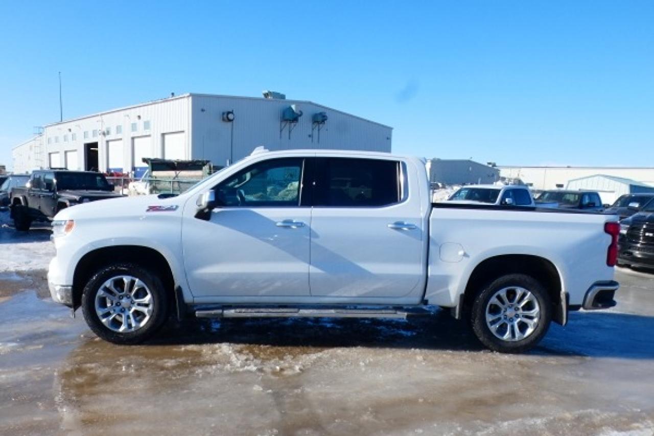 2023 Chevrolet Silverado 1500 LTZ 4WD Crew Cab w/H&C L, NAV, BUC - Photo #1