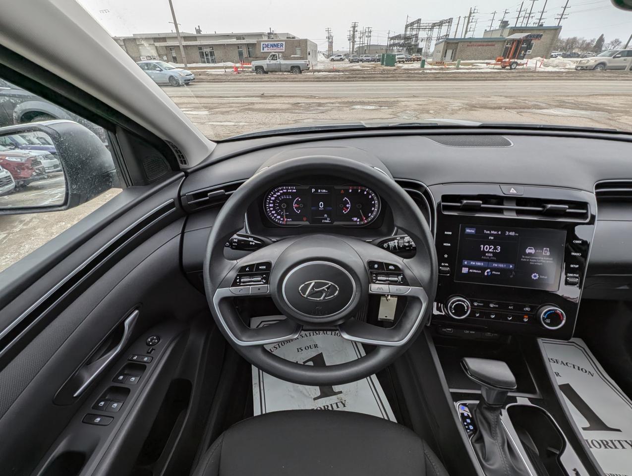 2022 Hyundai Tucson Essential | Accident Free | Manitoba Vehicle - Photo #9