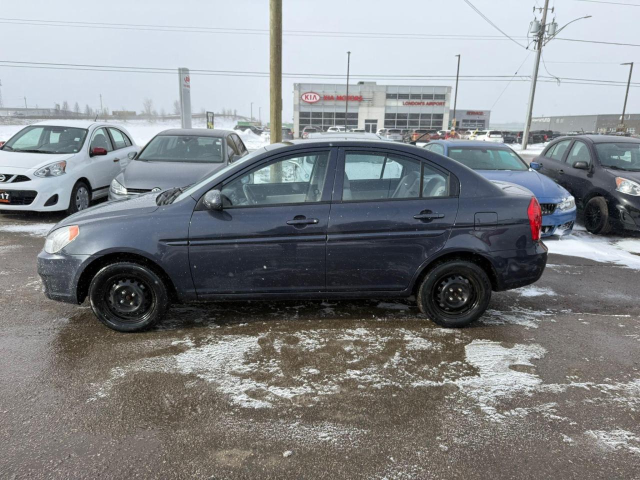 2010 Hyundai Accent GL, SEDAN, AUTO, 4 CYL, ONLY 66KMS, CERTIFIED - Photo #2