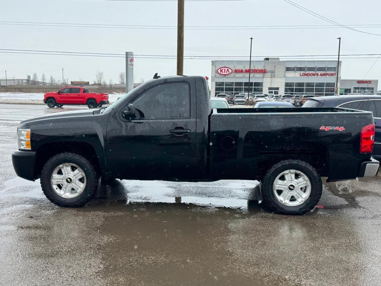 2012 Chevrolet Silverado 1500 REGULAR CAB, 5.3 V8, 4X4, DRIVES GREAT, AS IS - Photo #2