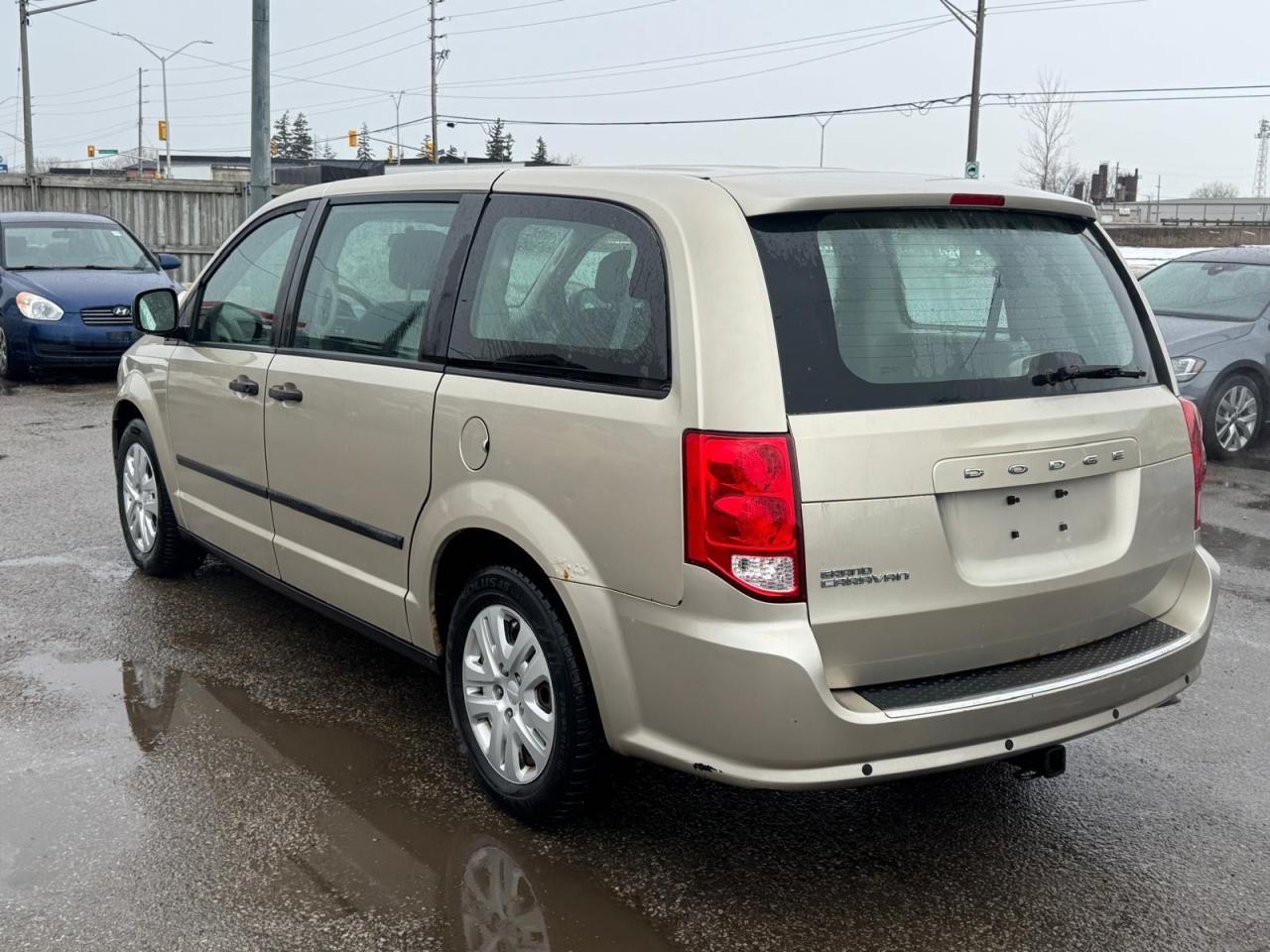 2015 Dodge Grand Caravan Canada Value Package, NO ACCIDENTS, 7 PASSENGER, CERTIFIED - Photo #3