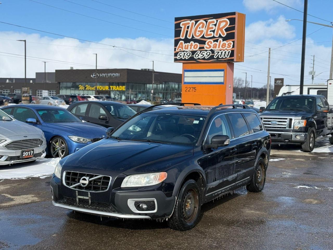 2013 Volvo XC70 RUNS DRIVES GREAT, 2 SETS WHEELS, WELL MAINTAINED - Photo #1