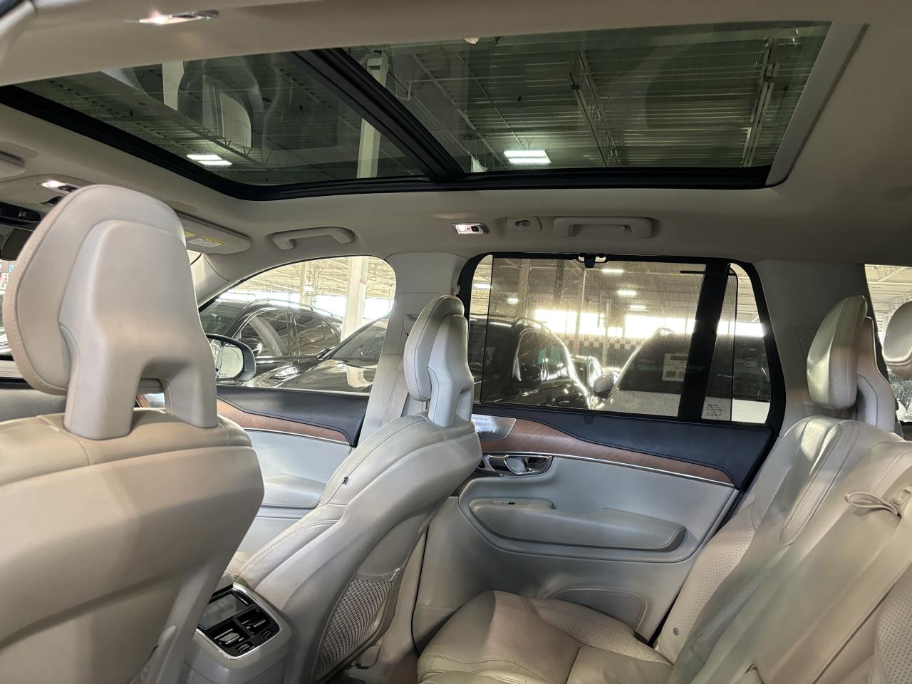 2016 Volvo XC90 T6 Inscription|AWD|NAV|HEADSUP|CREAMLEATHER|WOOD| - Photo #9