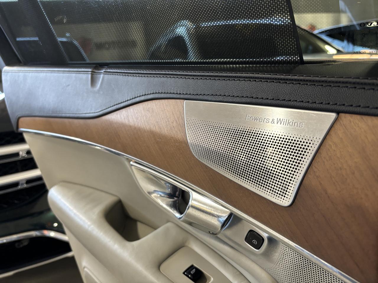 2016 Volvo XC90 T6 Inscription|AWD|NAV|HEADSUP|CREAMLEATHER|WOOD| - Photo #12
