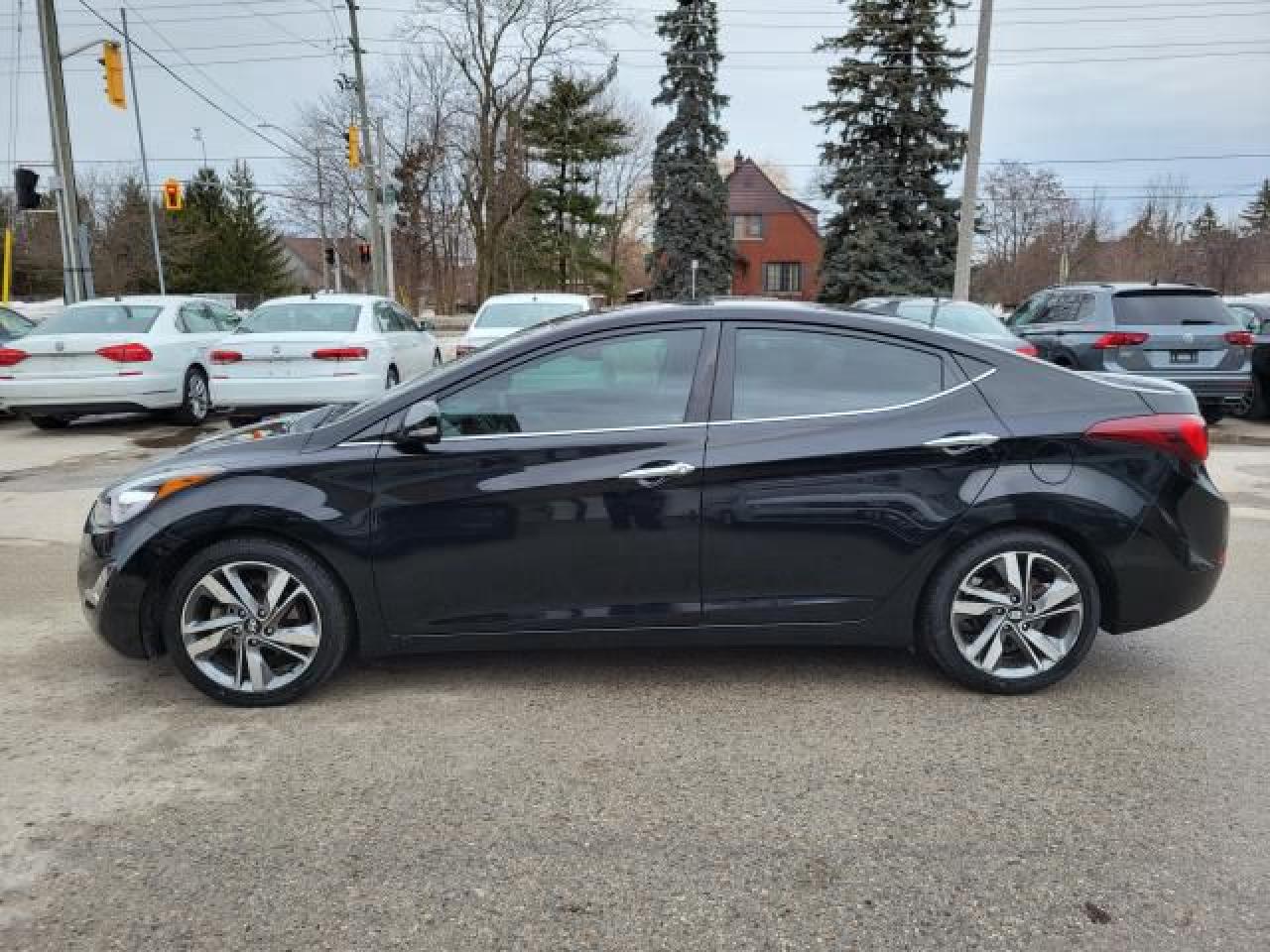 2014 Hyundai Elantra Limited Photo26