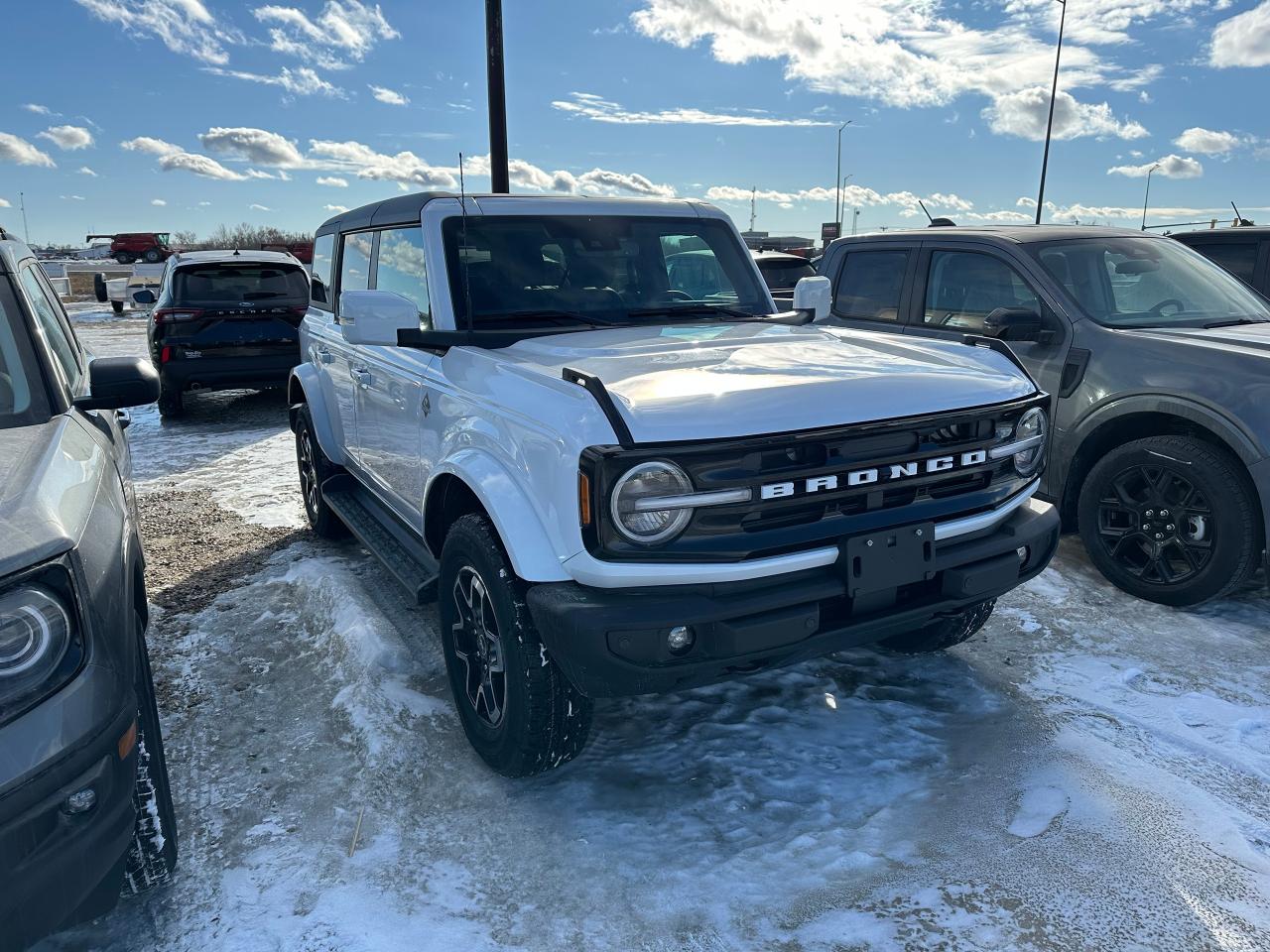 New 2025 Ford Bronco OUTER BANKS 4 Door 4x4 314A for sale in Elie, MB