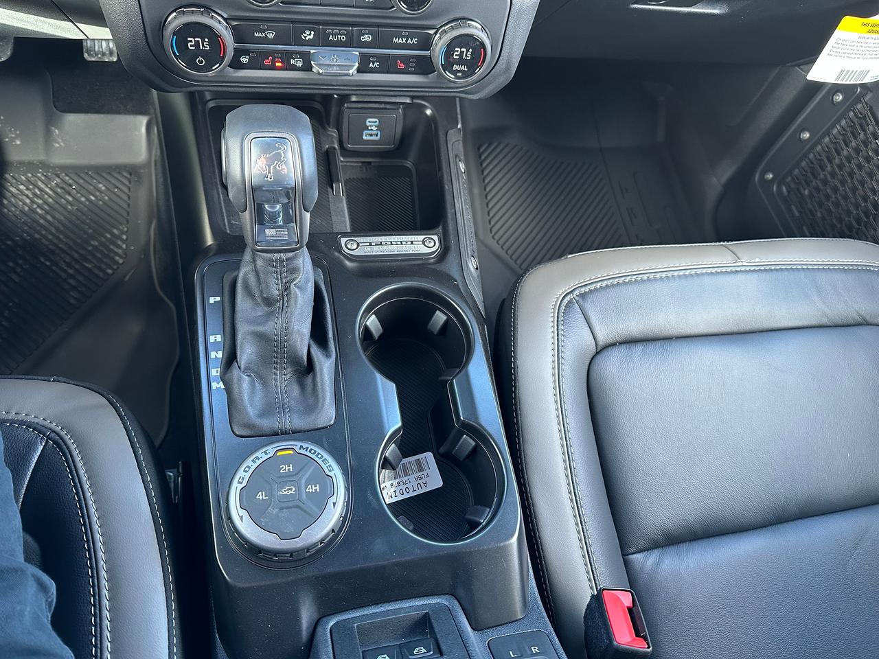 2025 Ford Bronco OUTER BANKS 4 Door 4x4 314A Photo5