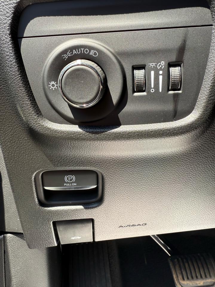 2025 Jeep Grand Cherokee L Altitude 4x4 Photo13