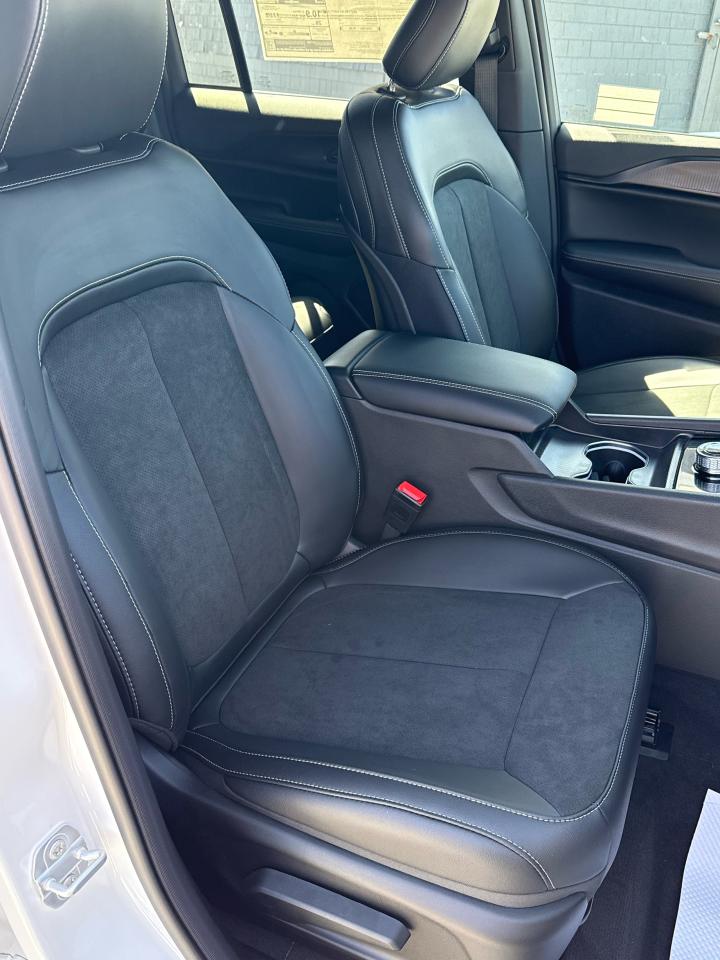2025 Jeep Grand Cherokee L Altitude 4x4 Photo42