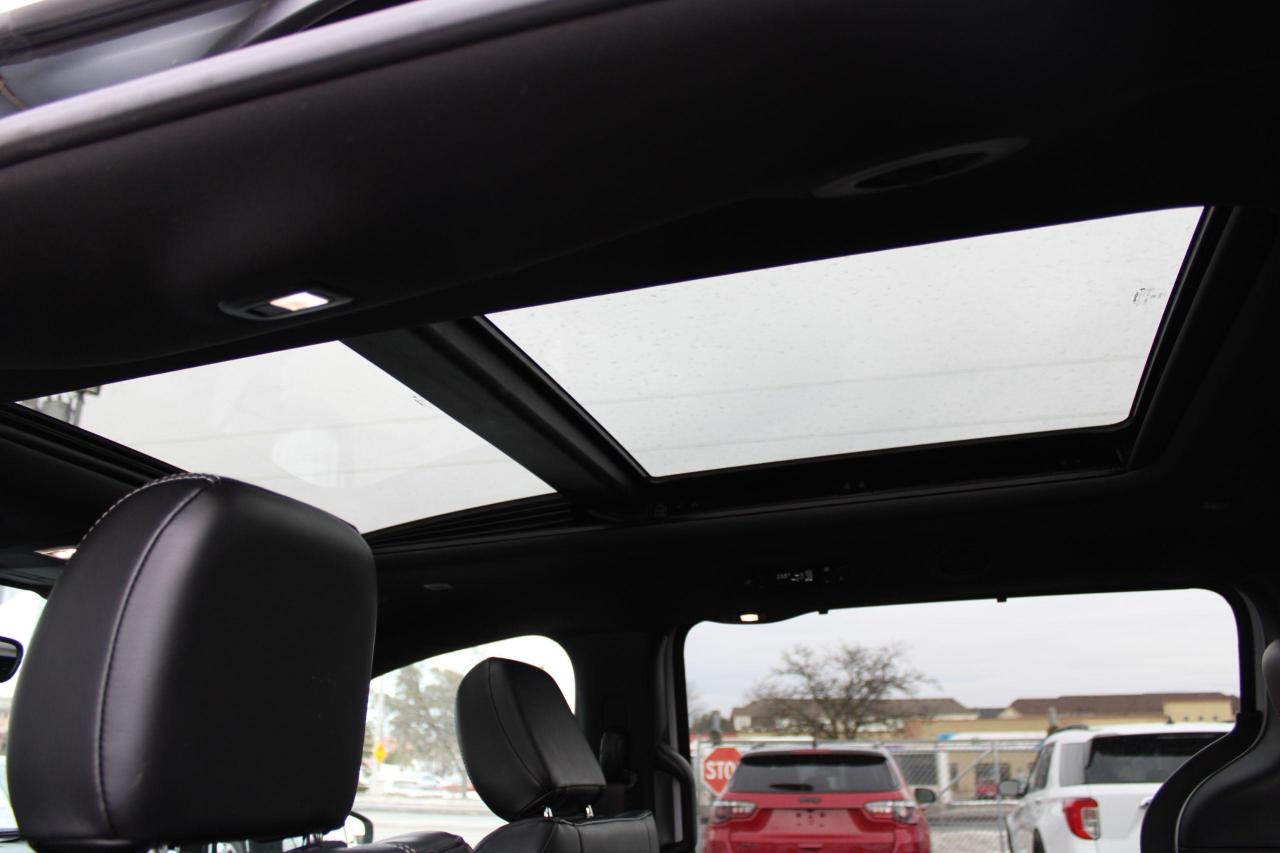 2023 Chrysler Pacifica TOURING L AWD - Photo #16