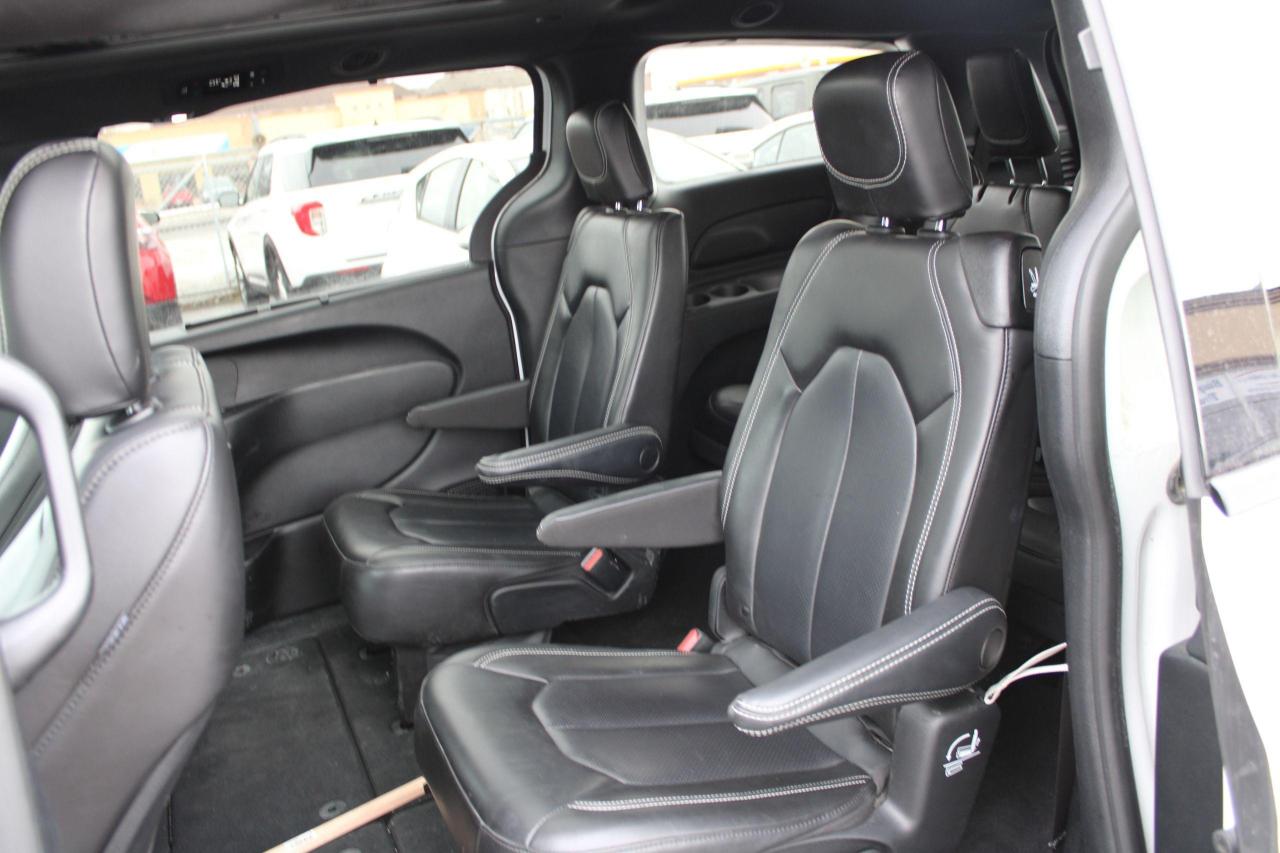 2023 Chrysler Pacifica TOURING L AWD - Photo #20
