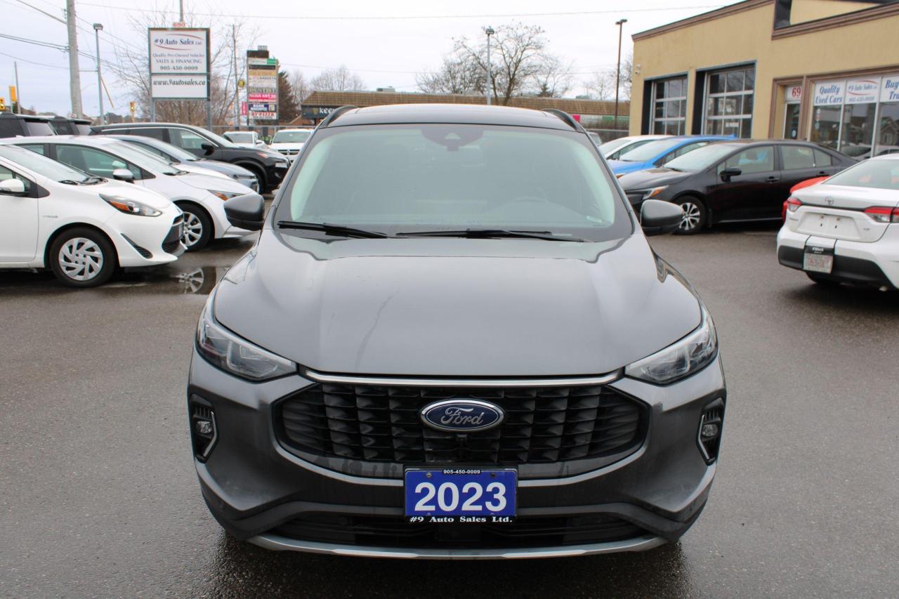 2023 Ford Escape Platinum AWD - Photo #3