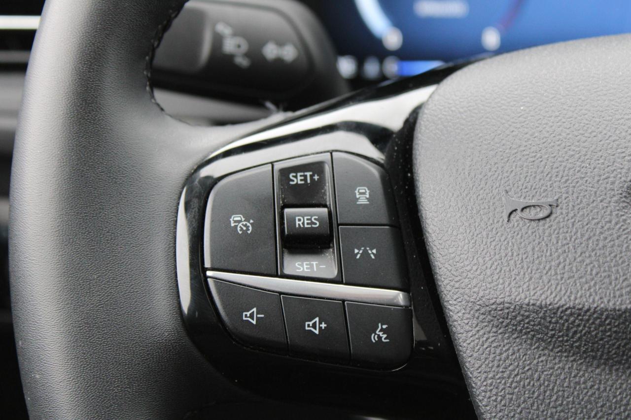 2023 Ford Escape Platinum AWD - Photo #8