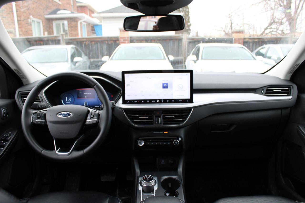2023 Ford Escape Platinum AWD - Photo #14