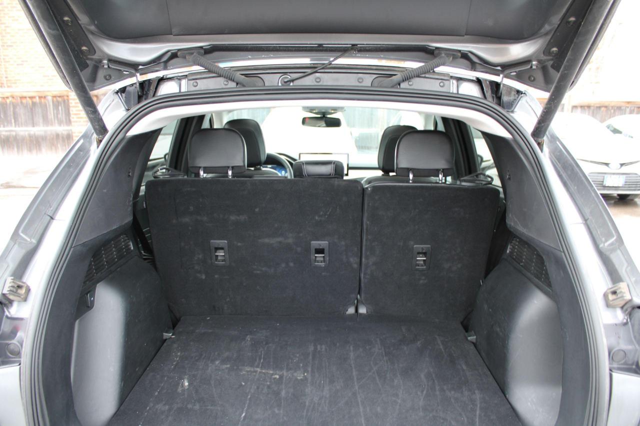 2023 Ford Escape Platinum AWD - Photo #18