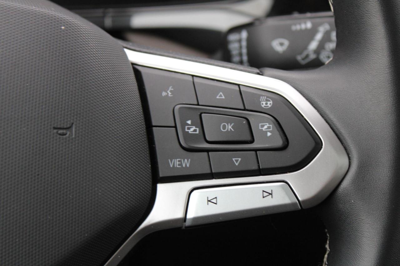 2023 Volkswagen Taos Highline - Photo #16