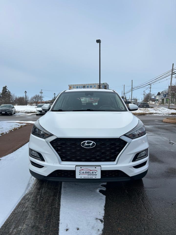 2019 Hyundai Tucson SE - Photo #2