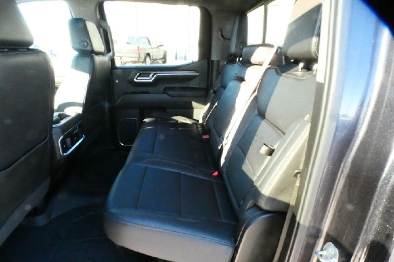 2023 Chevrolet Silverado 1500 LTZ 4WD Crew Cab w/H&C L, NAV, BUC - Photo #9