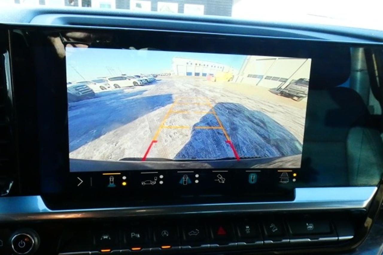 2023 Chevrolet Silverado 1500 LTZ 4WD Crew Cab w/H&C L, NAV, BUC - Photo #13