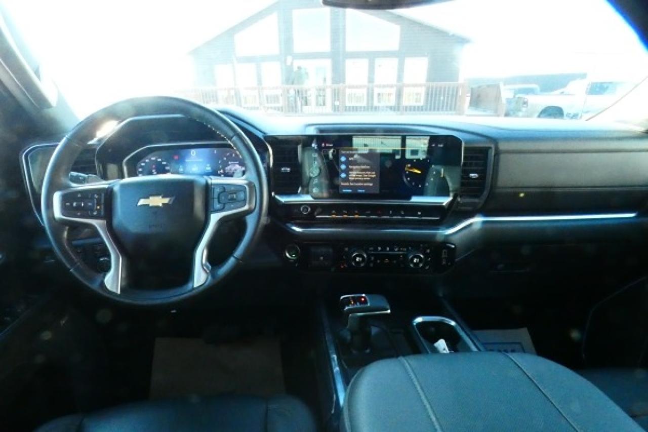 2023 Chevrolet Silverado 1500 LTZ 4WD Crew Cab w/H&C L, NAV, BUC - Photo #11