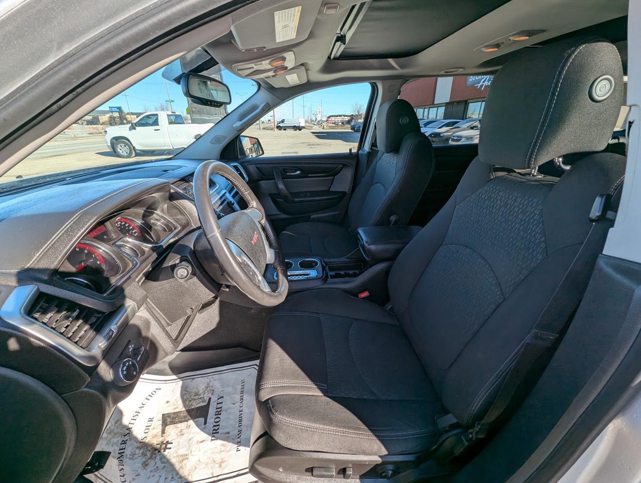 2016 GMC Acadia SLE - Photo #10