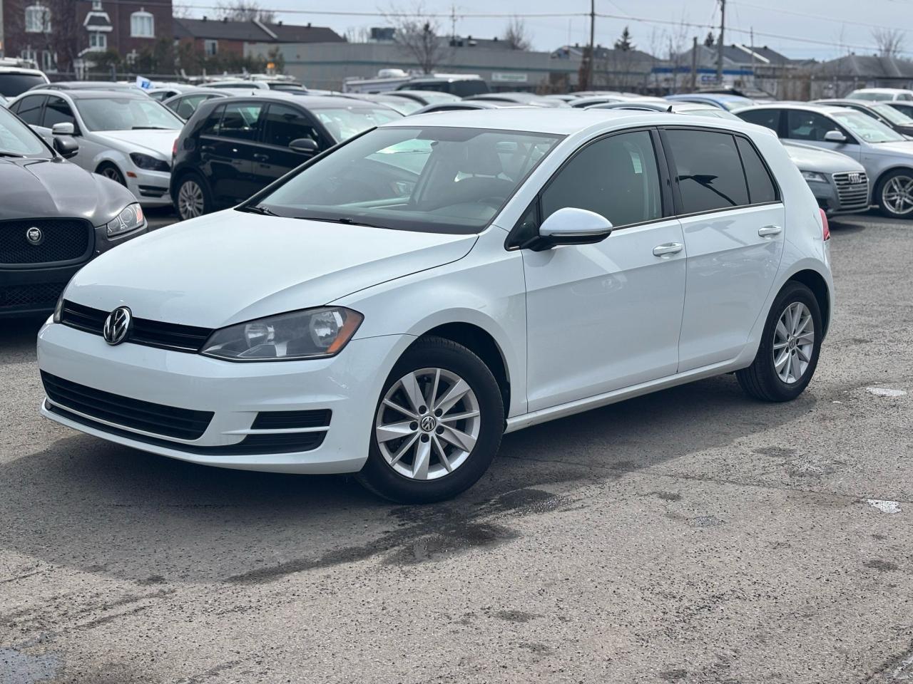 2015 Volkswagen Golf  - Photo #2