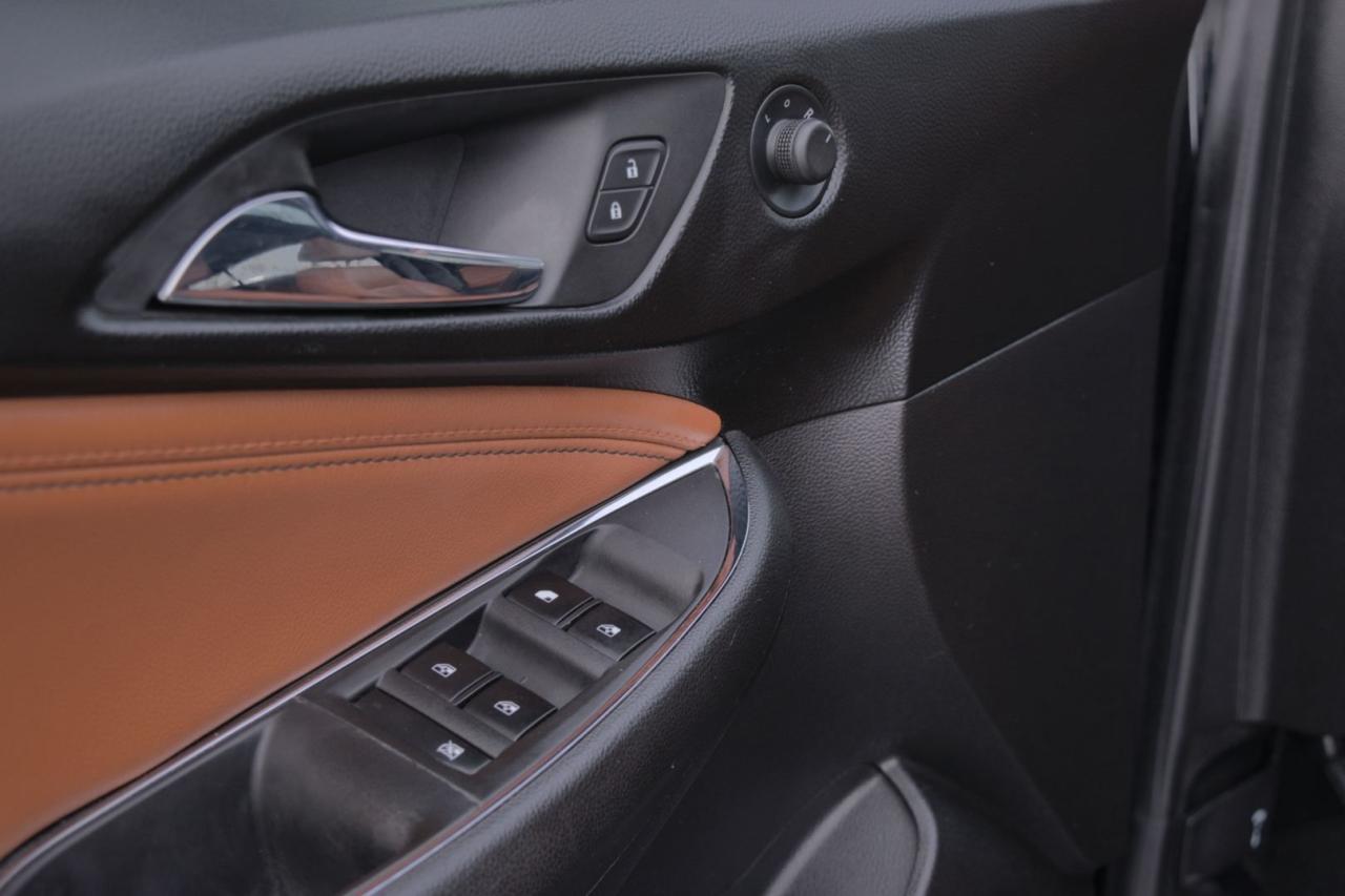 2017 Chevrolet Cruze Premier HATCHBACK - Photo #10