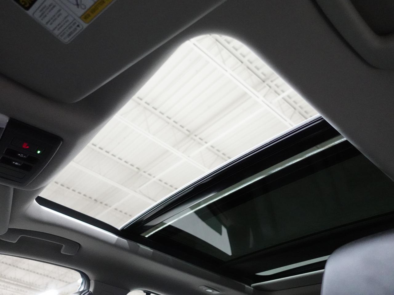 2021 Nissan Rogue SV | AWD | Leather | Pano roof | BSM | CarPlay