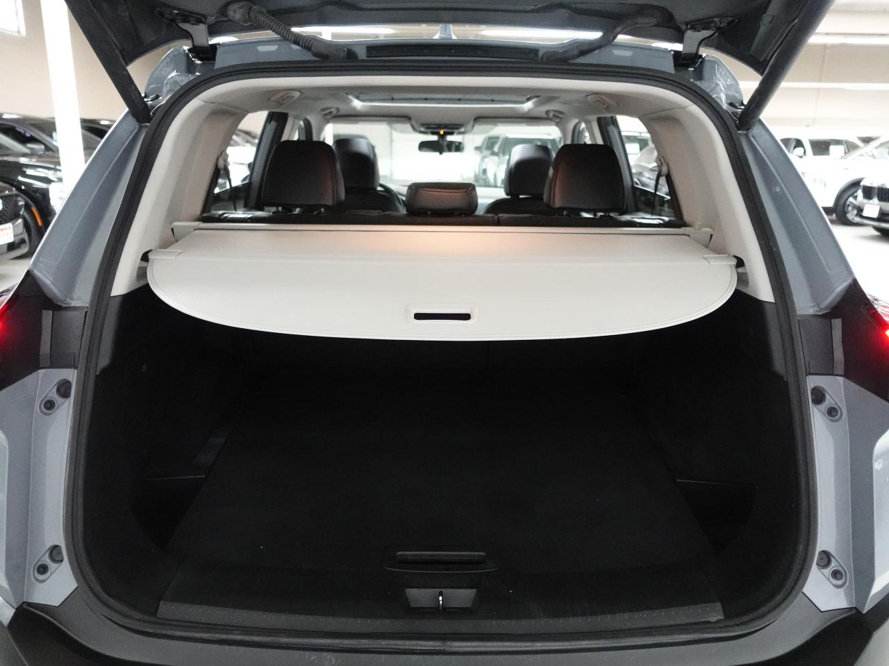 2021 Nissan Rogue SV | AWD | Leather | Pano roof | BSM | CarPlay
